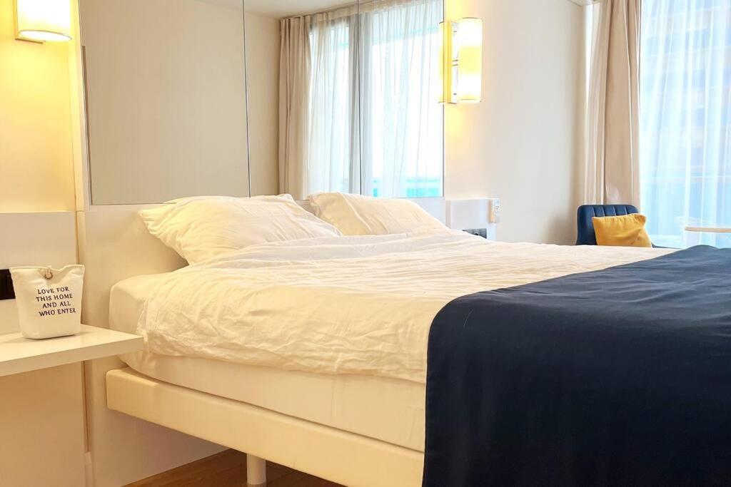 1-Bedroom Studio Apartment In Orbi City - Side Seaview Batumi Ngoại thất bức ảnh