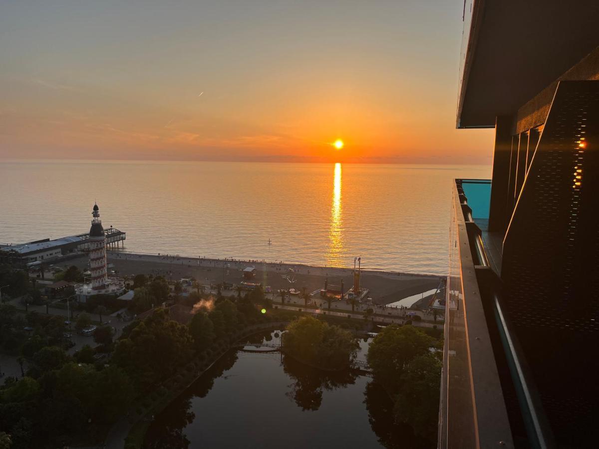 1-Bedroom Studio Apartment In Orbi City - Side Seaview Batumi Ngoại thất bức ảnh